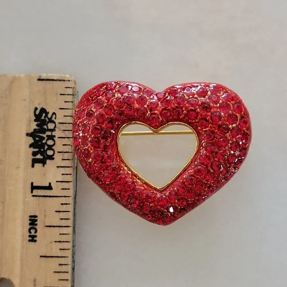 Heart Pin - Picture 3 of 4